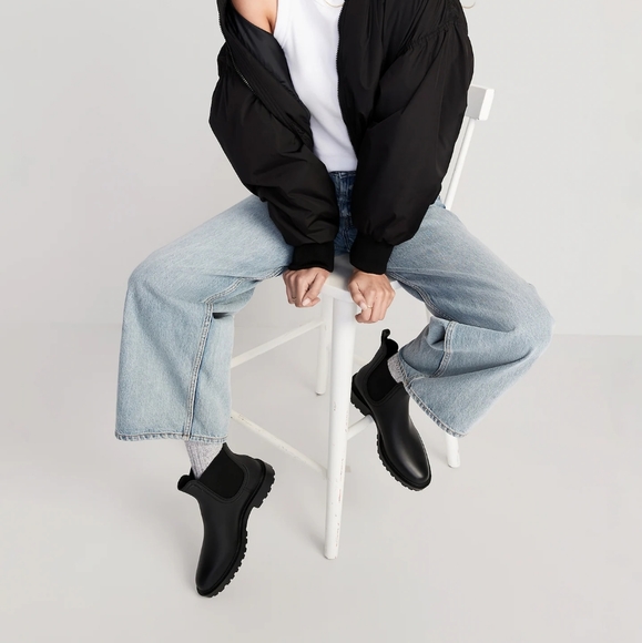 GUC Pull-On Chelsea Rain Boots for Women, size 8 women's - Picture 3 of 4